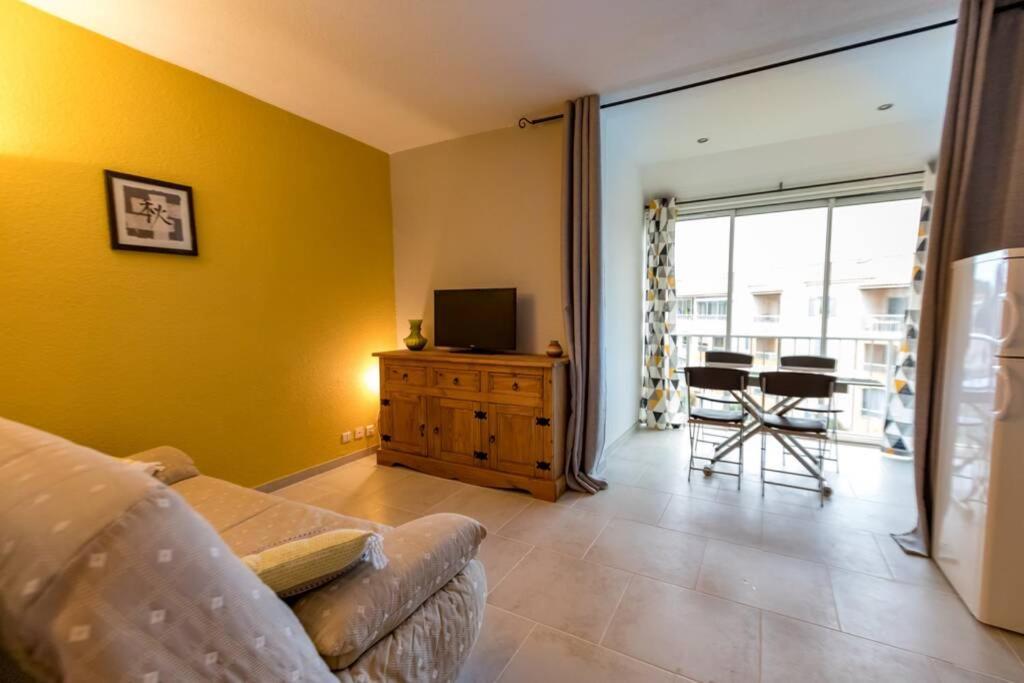 Appartement Beau Pour 4 Personnes A *